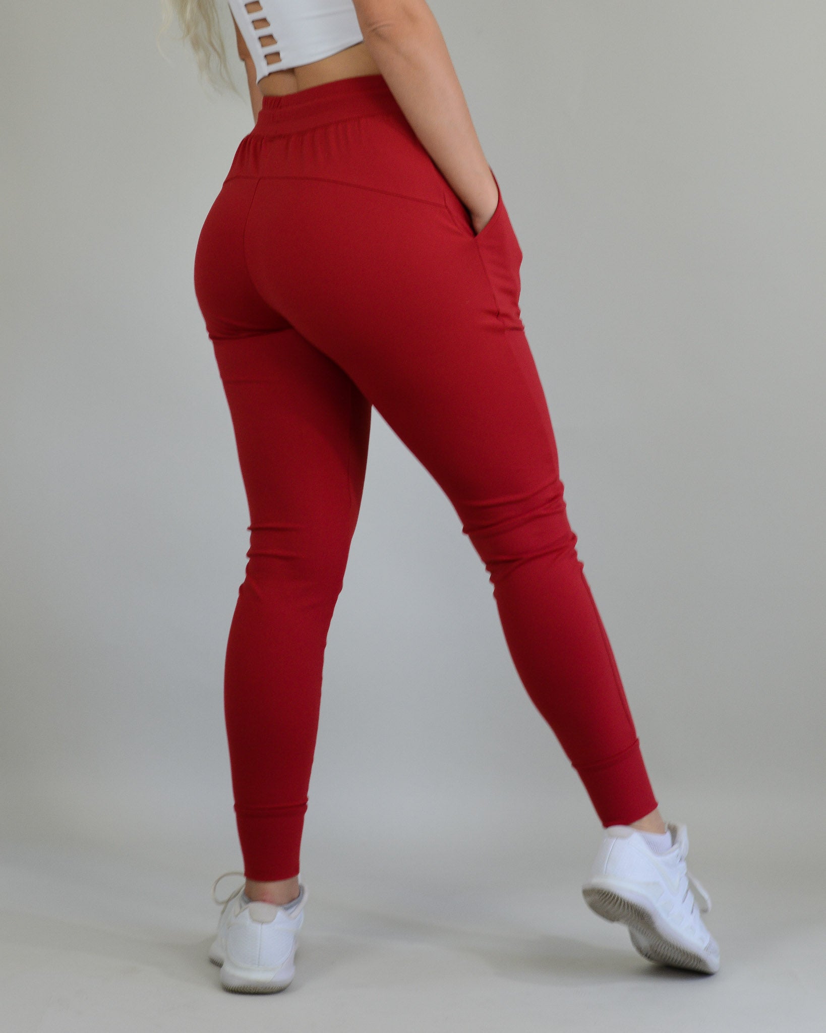 Queen's Royal Jogger - Red