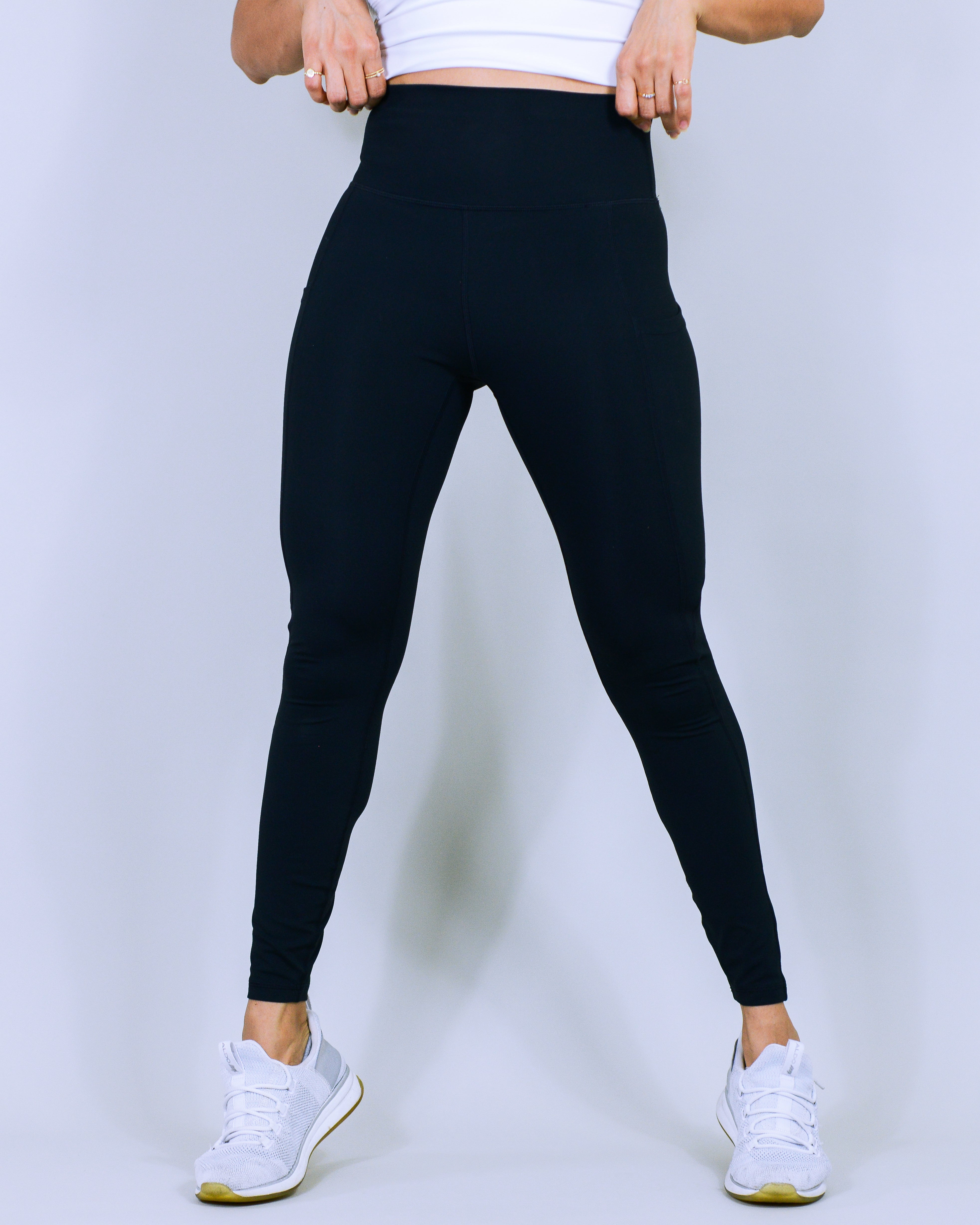 LUX Pocket Leggings - Midnight Black