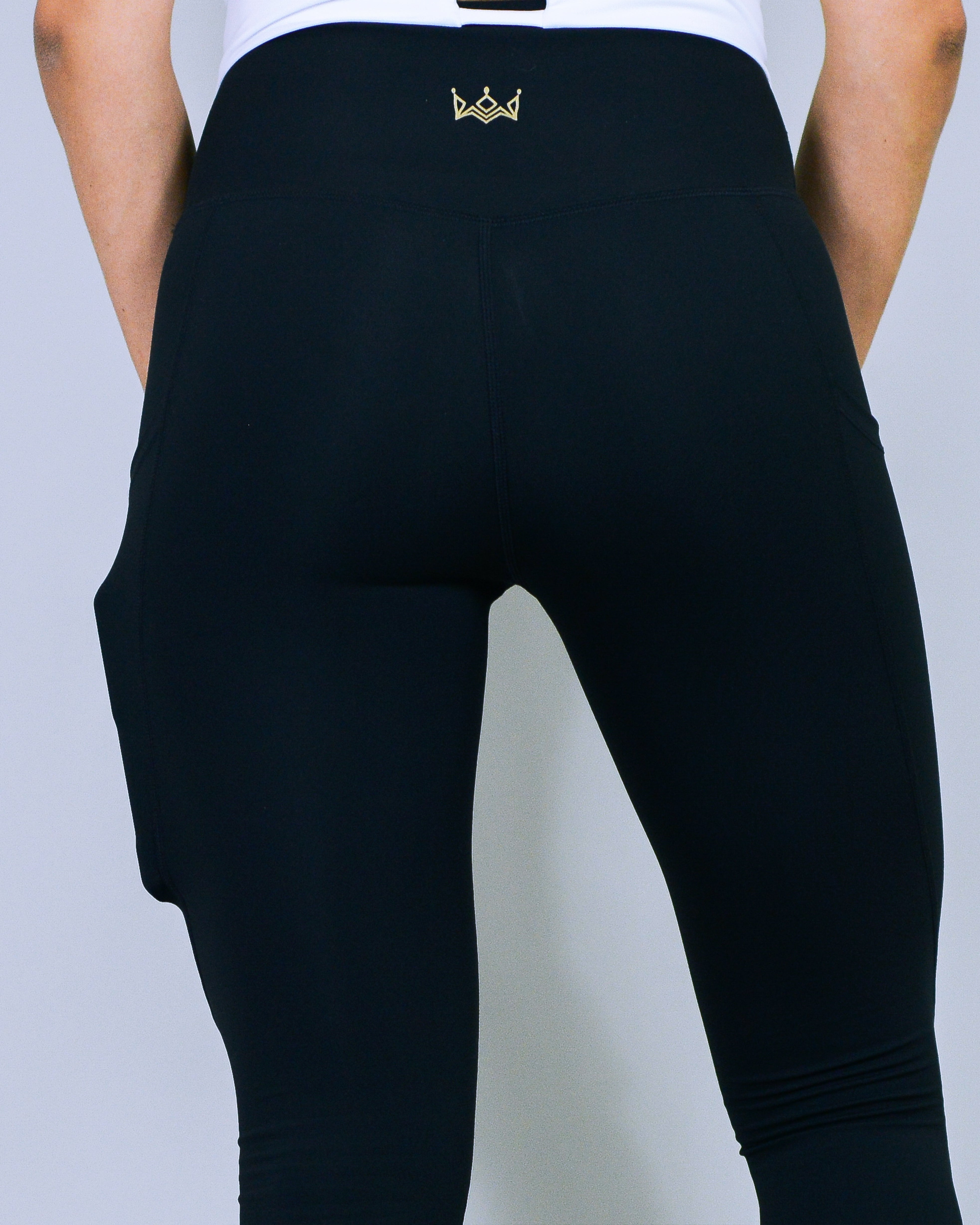 LUX Pocket Leggings - Midnight Black